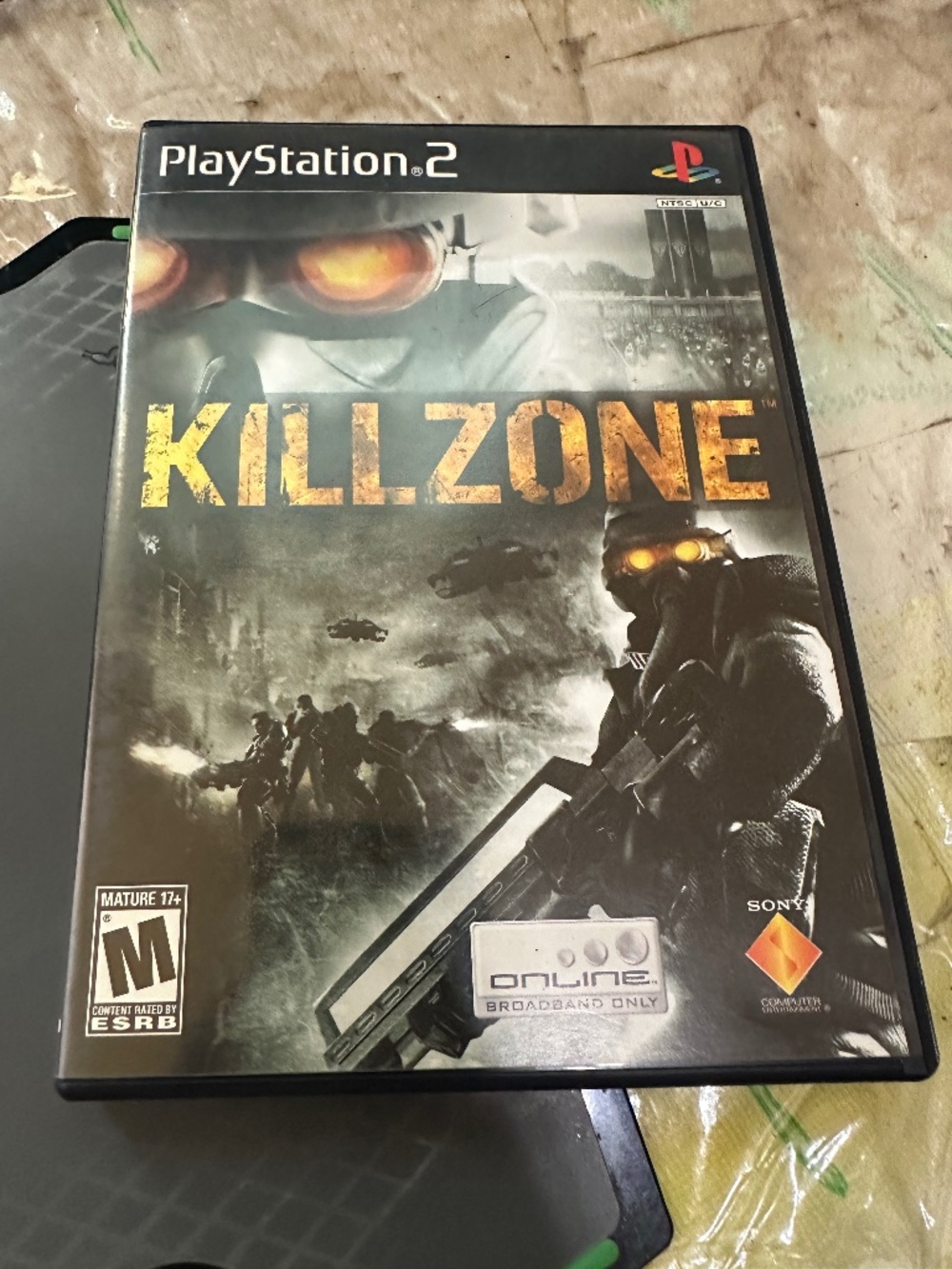 Killzone Sony PlayStation 2 2004 PS2 Manual Reg Card Included